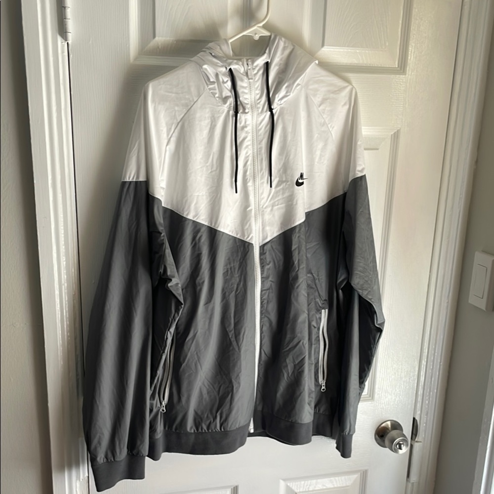 Nike Two-Tone Gray and White Jacket